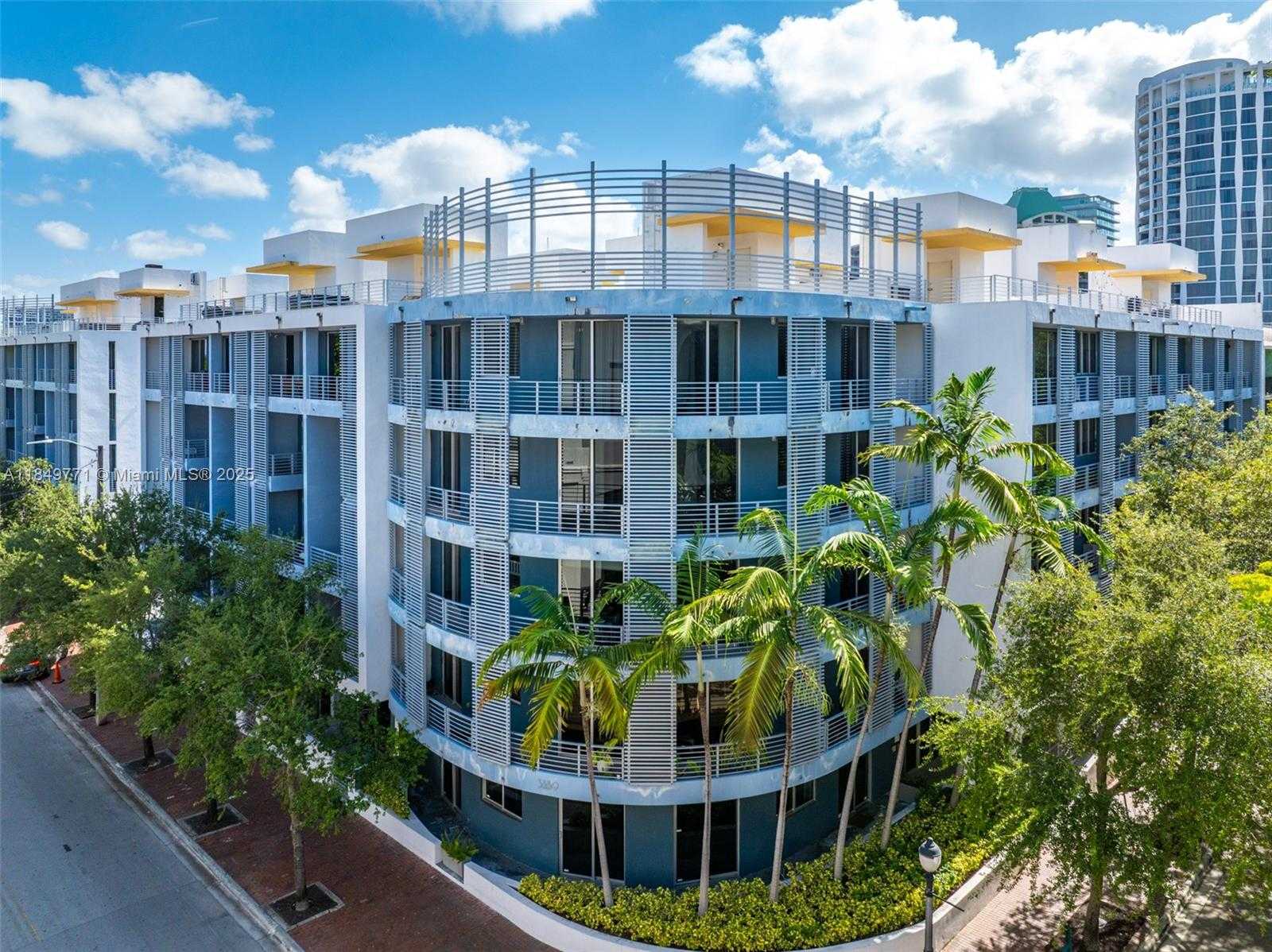 Small Image of 3339 VIRGINIA ST #306, Miami Number 38