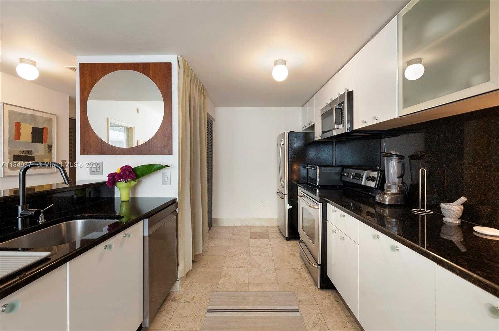 Small Image of 3339 VIRGINIA ST #306, Miami Number 5