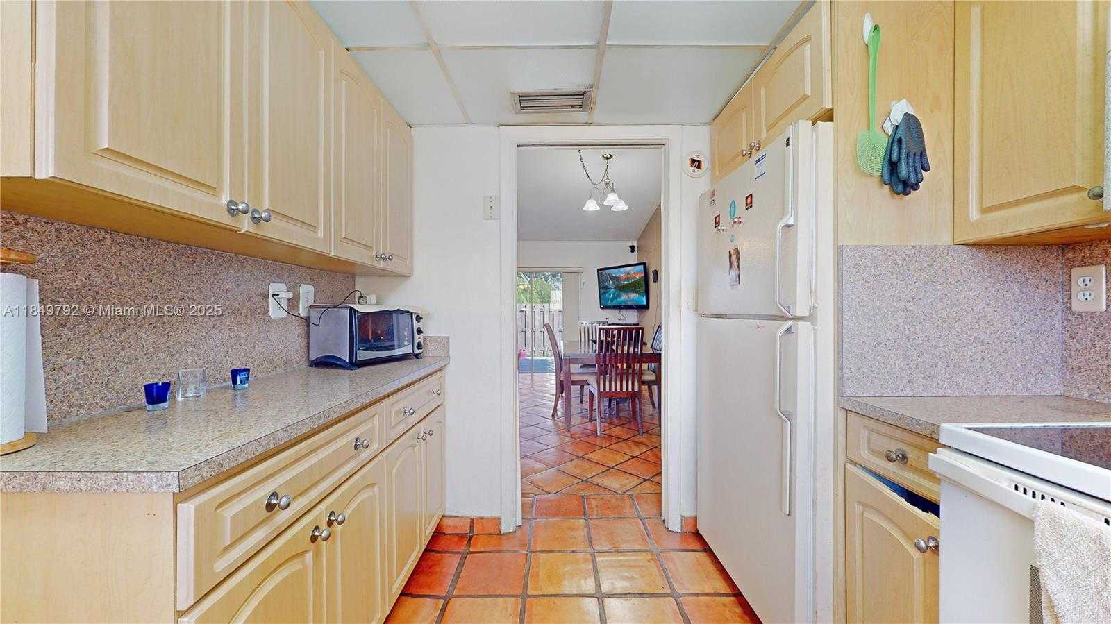 Small Image of 11210 SOUTH WEST 123RD AVE, Miami Number 11