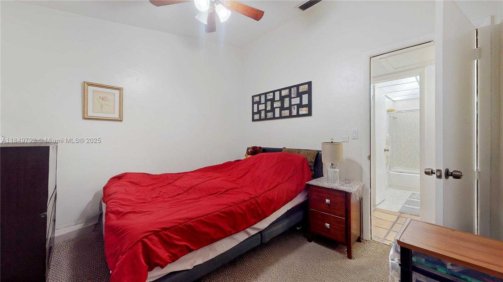 Small Image of 11210 SOUTH WEST 123RD AVE, Miami Number 17