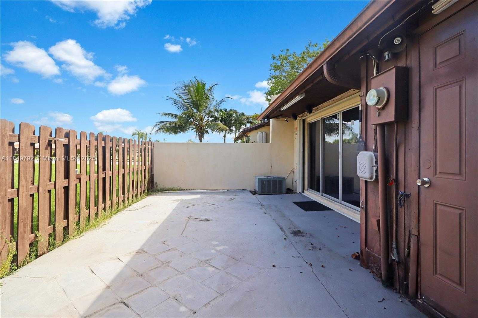 Small Image of 11210 SOUTH WEST 123RD AVE, Miami Number 19