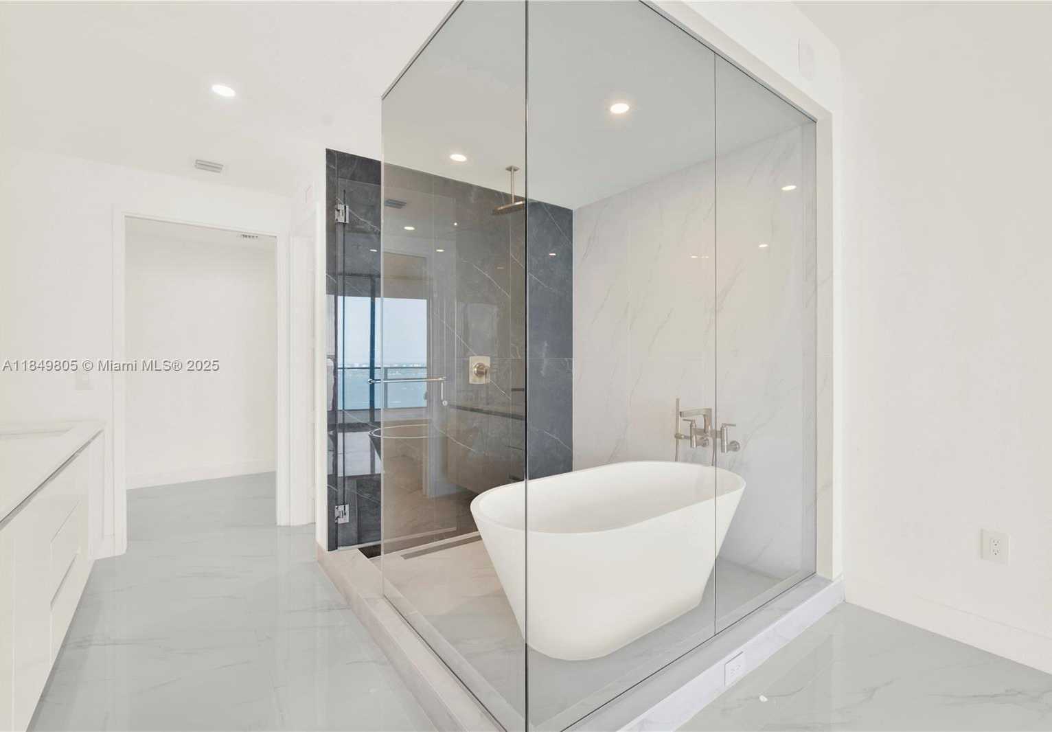 Small Image of 725 NORTH EAST 24 STREET #3803, Miami Number 23