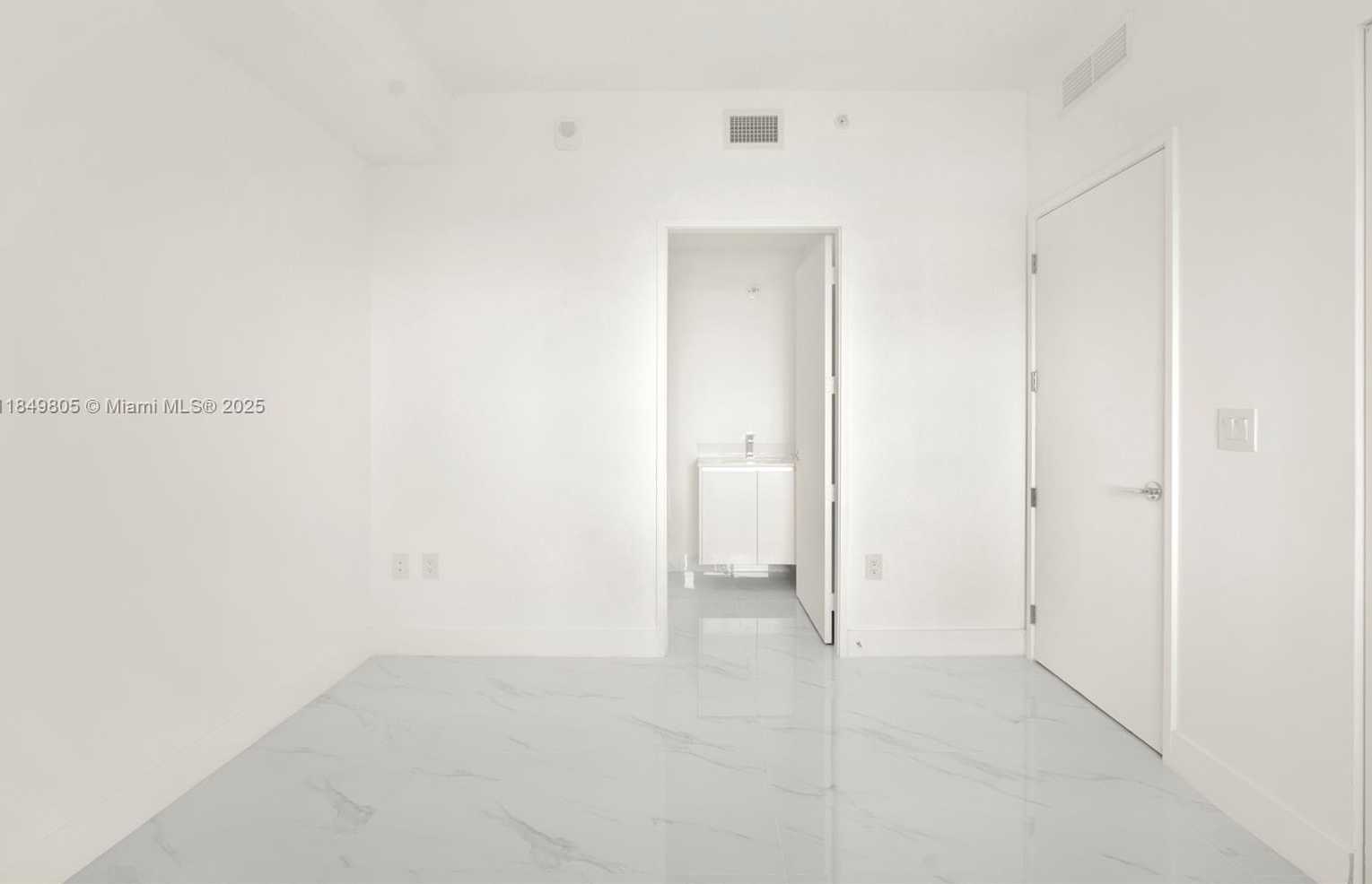 Small Image of 725 NORTH EAST 24 STREET #3803, Miami Number 34