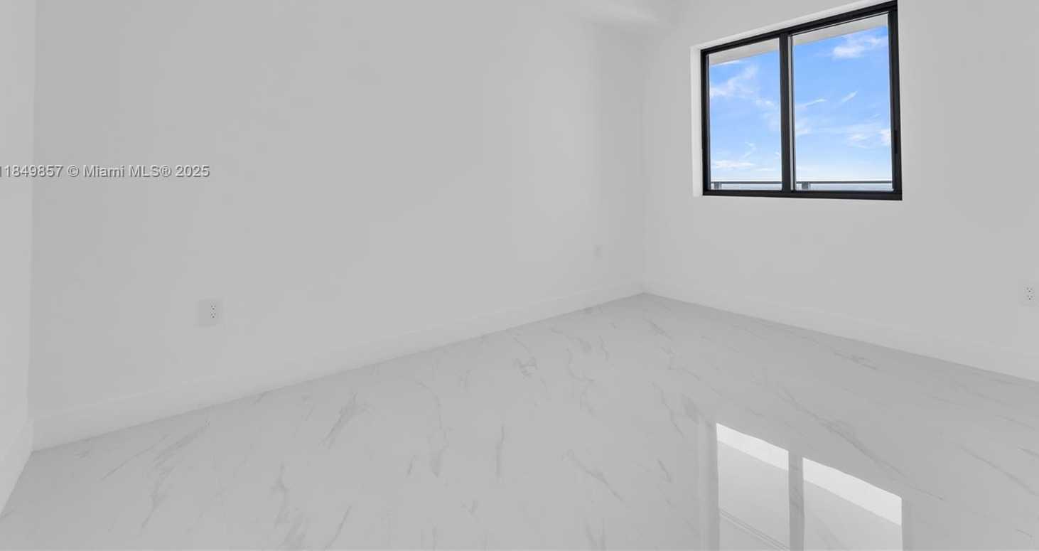 Small Image of 700 NORTH EAST 24TH ST #4402, Miami Number 23