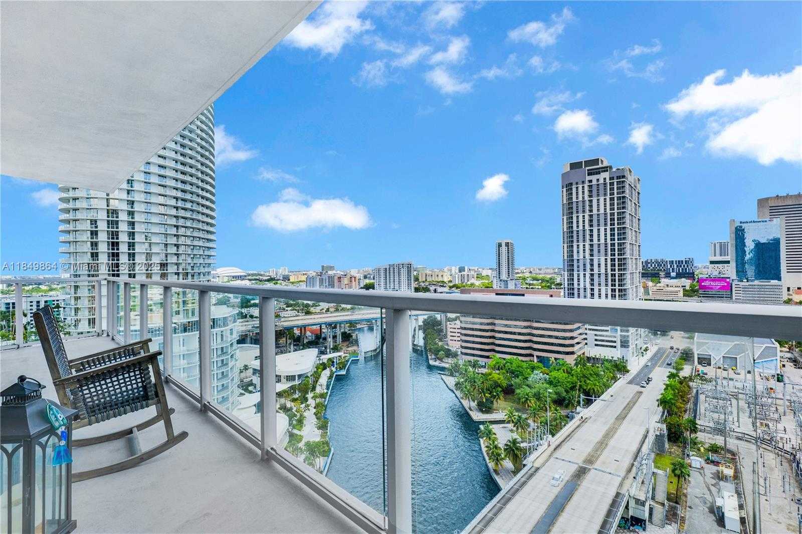 Small Image of 185 SOUTH WEST 7TH ST #1901, Miami Number 2