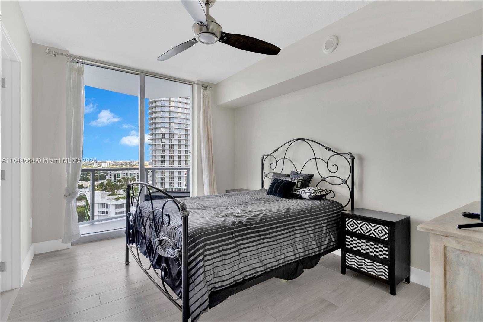 Small Image of 185 SOUTH WEST 7TH ST #1901, Miami Number 22