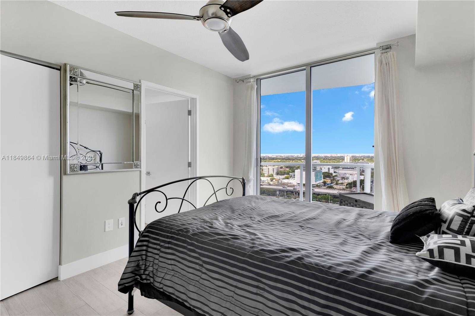 Small Image of 185 SOUTH WEST 7TH ST #1901, Miami Number 23