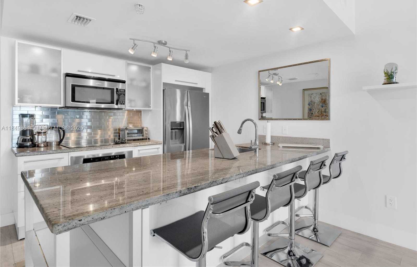 Small Image of 185 SOUTH WEST 7TH ST #1901, Miami Number 3