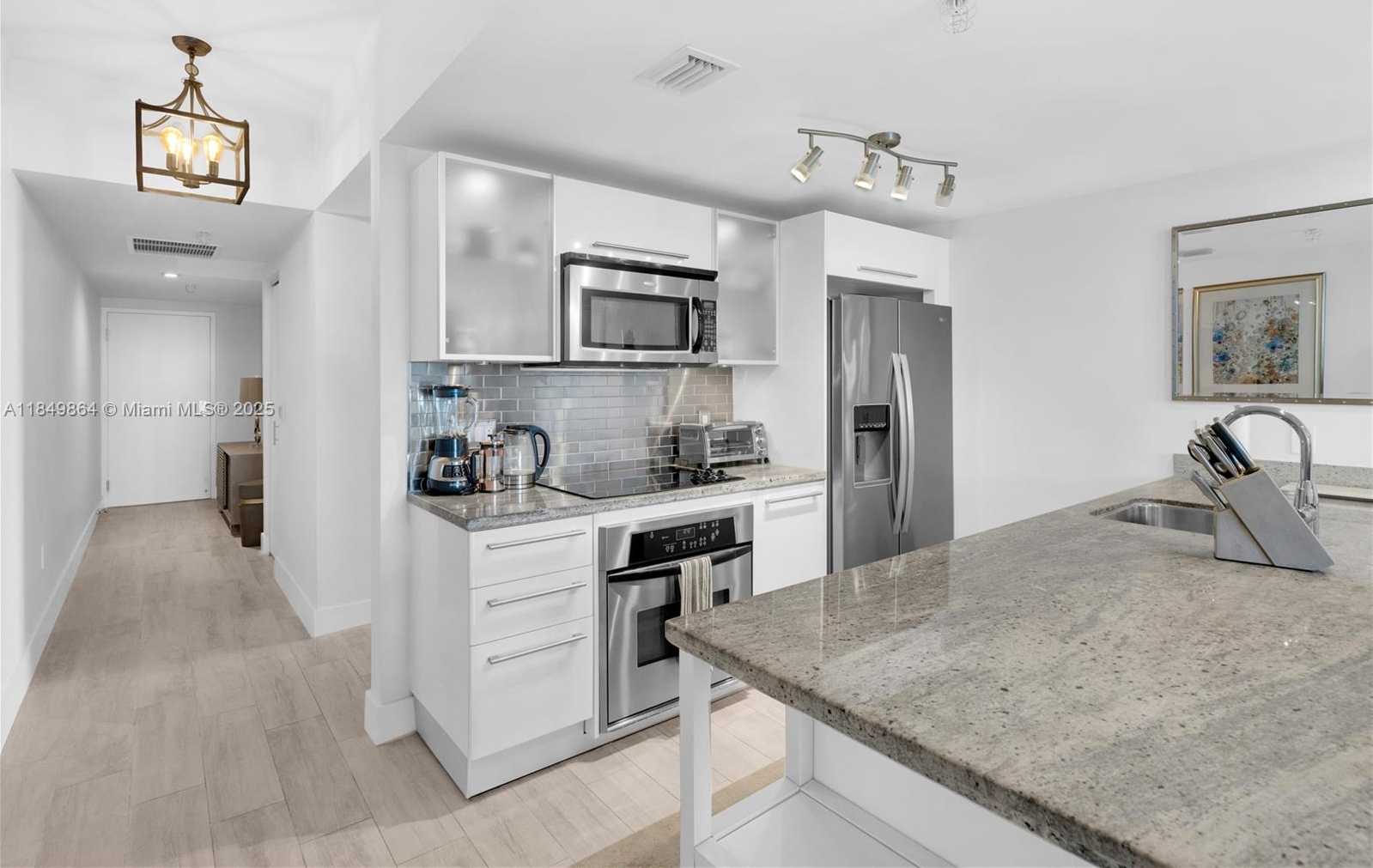Small Image of 185 SOUTH WEST 7TH ST #1901, Miami Number 4