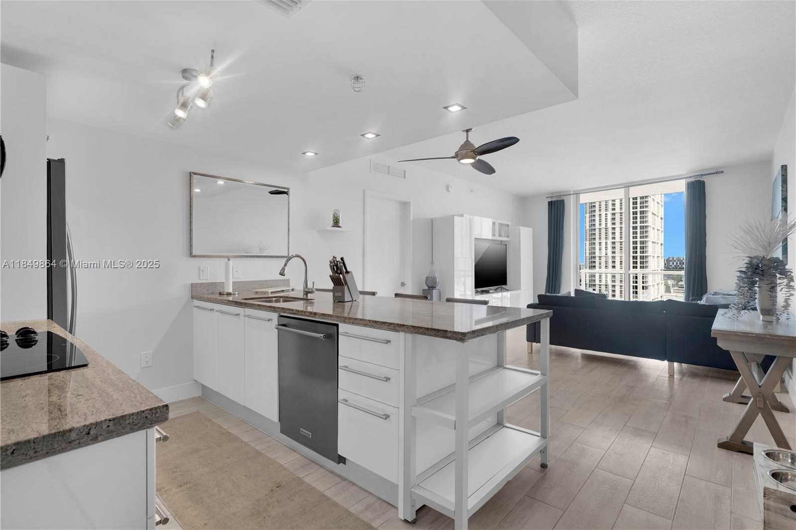 Small Image of 185 SOUTH WEST 7TH ST #1901, Miami Number 7