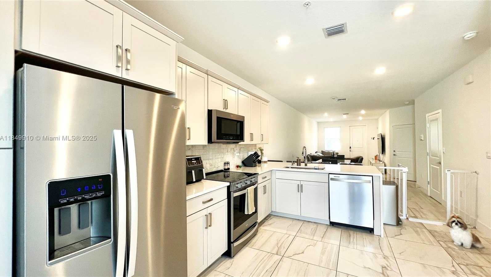 Small Image of 181 SOUTH WEST 170TH AVE, Pembroke Pines Number 12