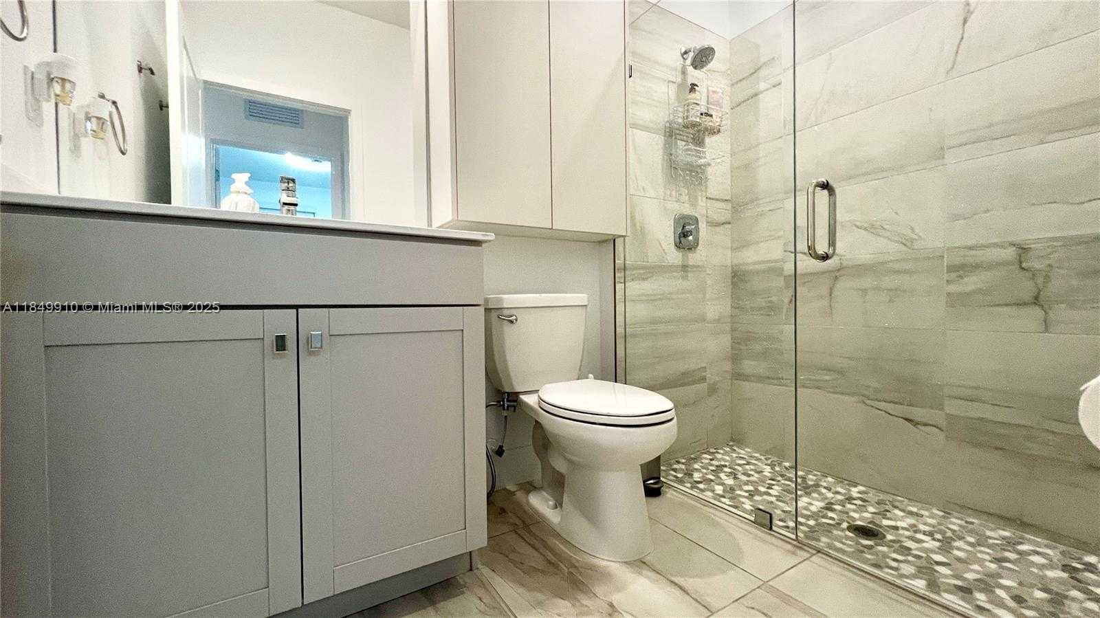 Small Image of 181 SOUTH WEST 170TH AVE, Pembroke Pines Number 18