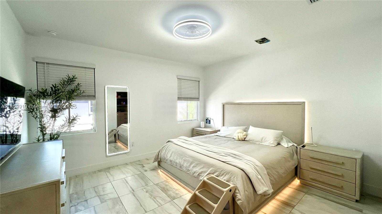 Small Image of 181 SOUTH WEST 170TH AVE, Pembroke Pines Number 40