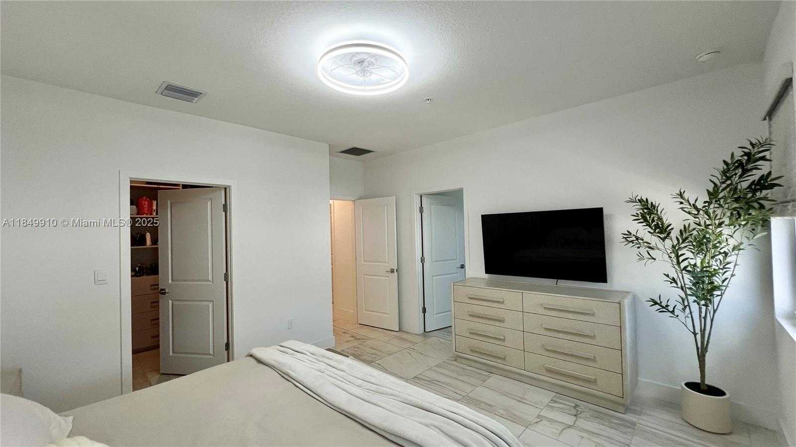 Small Image of 181 SOUTH WEST 170TH AVE, Pembroke Pines Number 41