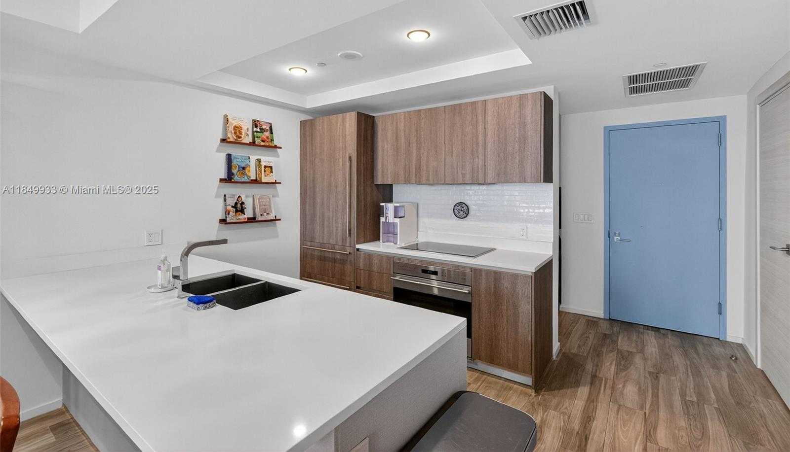 Small Image of 801 SOUTH MIAMI AVE #2802, Miami Number 8