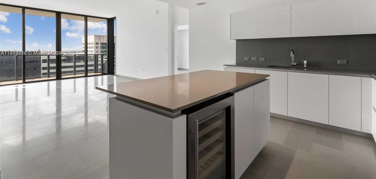 Small Image of 88 SOUTH WEST 7TH ST #2104, Miami Number 8