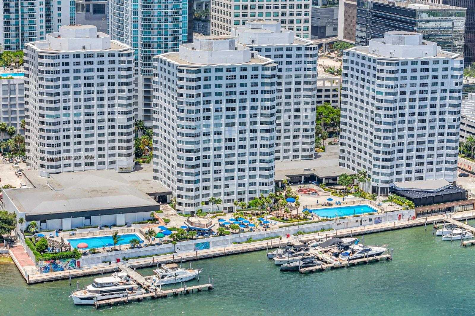Small Image of 801 BRICKELL BAY DR #970, Miami Number 24