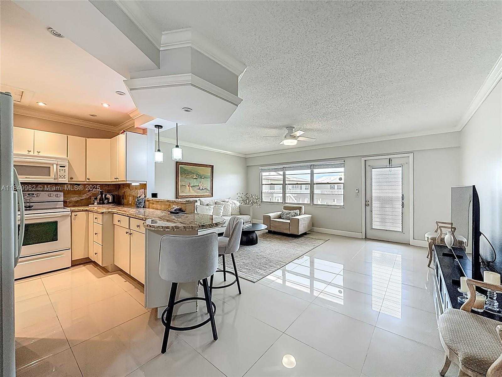 Small Image of 618 FANSHAW O #618, Boca Raton Number 15