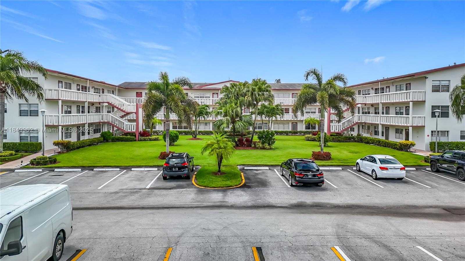 Small Image of 618 FANSHAW O #618, Boca Raton Number 2