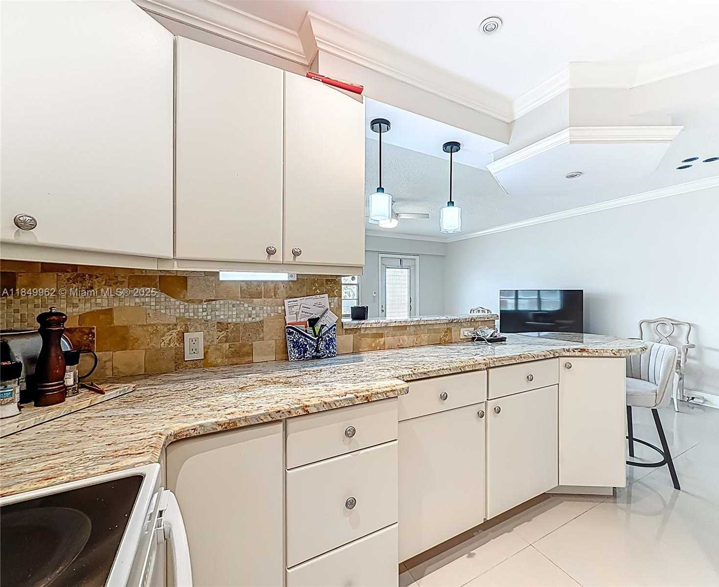 Small Image of 618 FANSHAW O #618, Boca Raton Number 20
