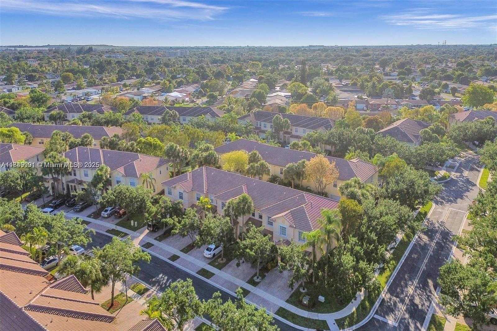 Small Image of 2674 SOUTH WEST 84TH TER #102, Miramar Number 31