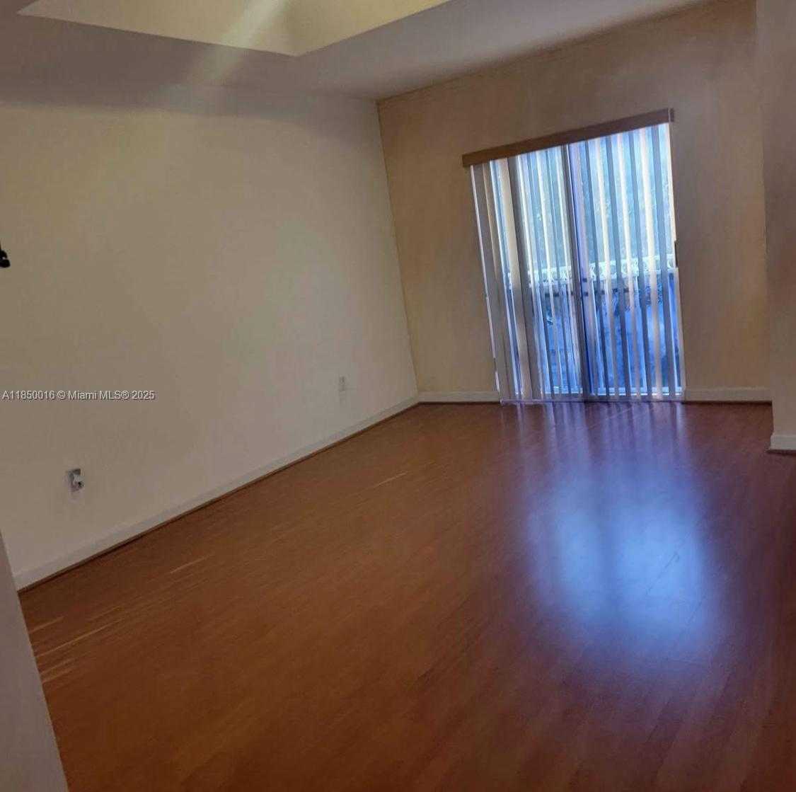 Small Image of 5733 NORTH WEST 112TH PL, Doral Number 18