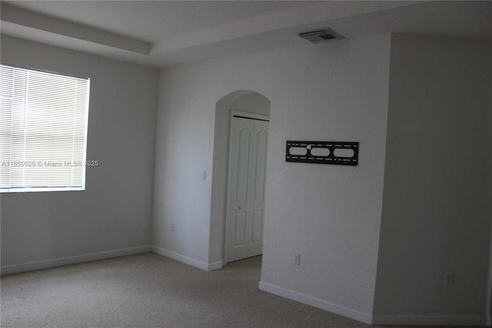 Small Image of 11375 NORTH WEST 77TH LN, Doral Number 16