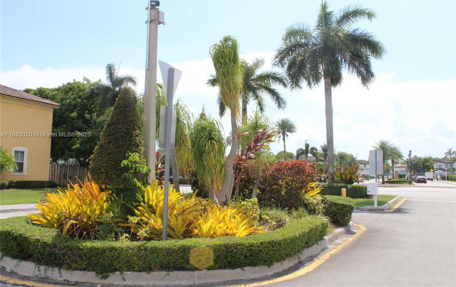 Small Image of 11375 NORTH WEST 77TH LN, Doral Number 20