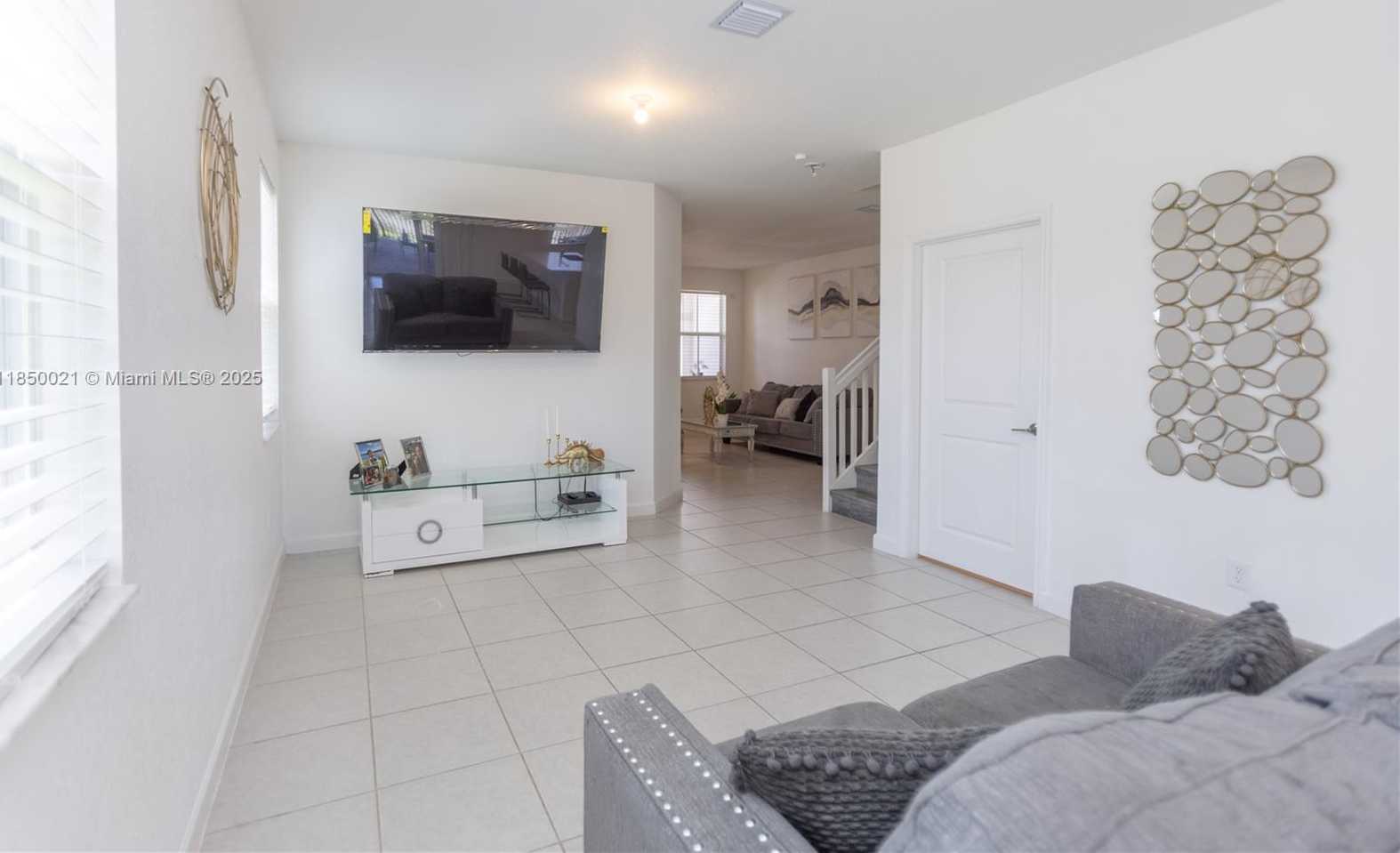 Small Image of 12561 NORTH WEST 23RD PL, Miami Number 17