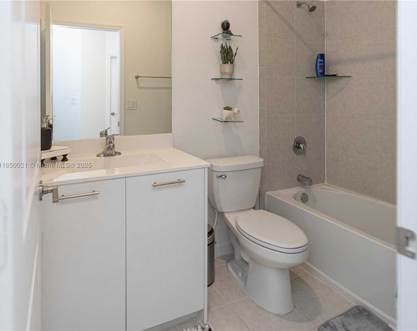 Small Image of 12561 NORTH WEST 23RD PL, Miami Number 27