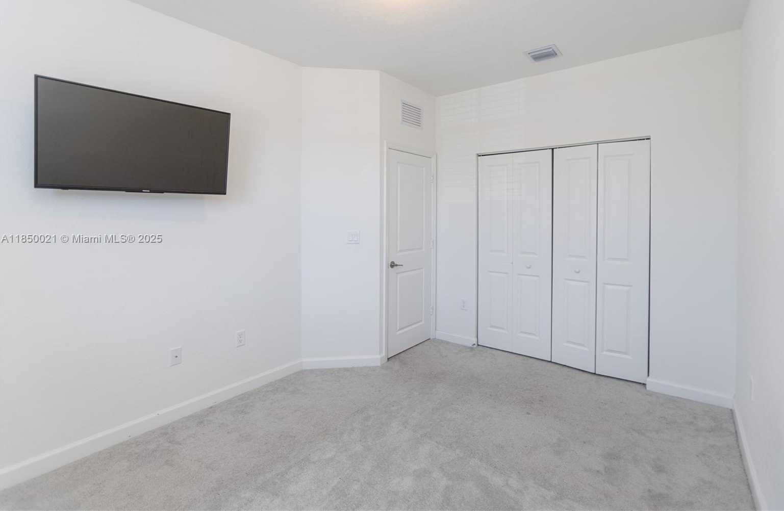 Small Image of 12561 NORTH WEST 23RD PL, Miami Number 28