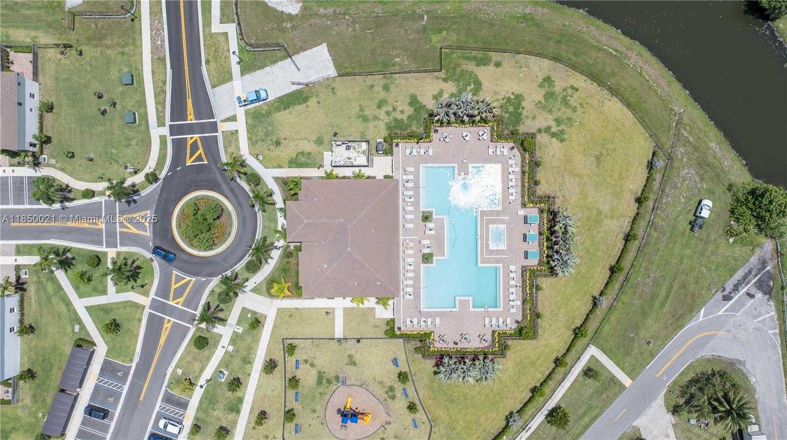 Small Image of 12561 NORTH WEST 23RD PL, Miami Number 36