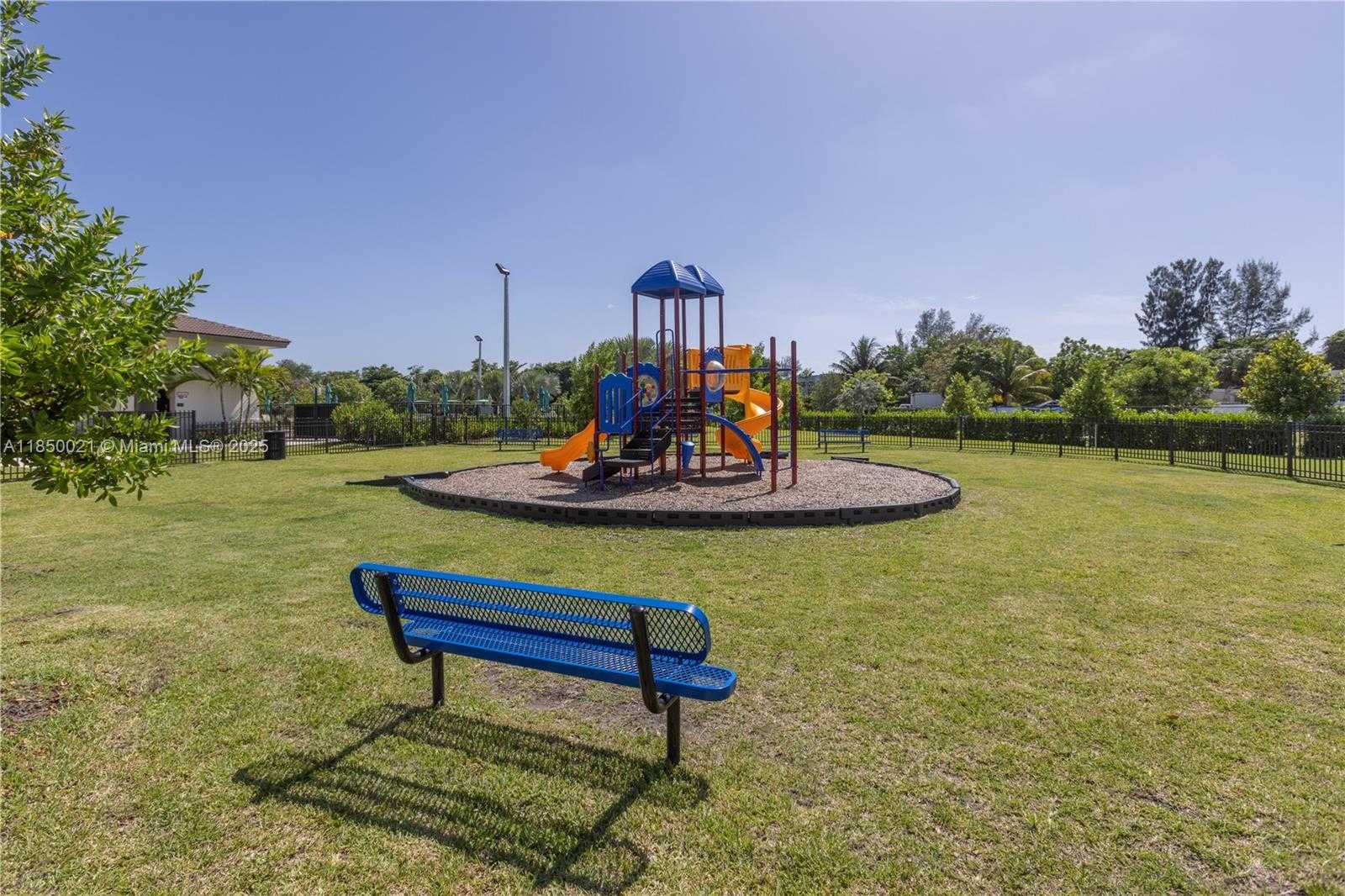 Small Image of 12561 NORTH WEST 23RD PL, Miami Number 41