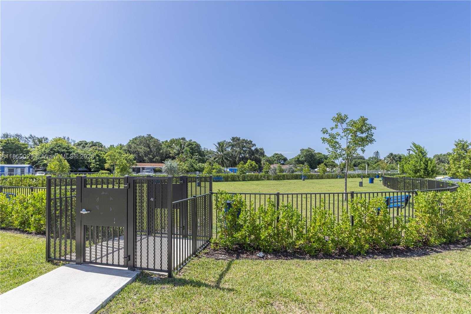 Small Image of 12561 NORTH WEST 23RD PL, Miami Number 44