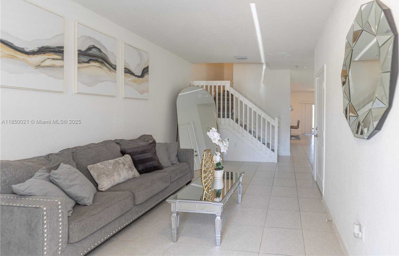 Small Image of 12561 NORTH WEST 23RD PL, Miami Number 6