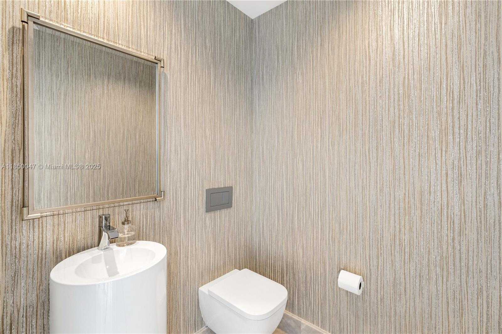 Small Image of 18501 COLLINS AVE #4504, Sunny Isles Beach Number 18