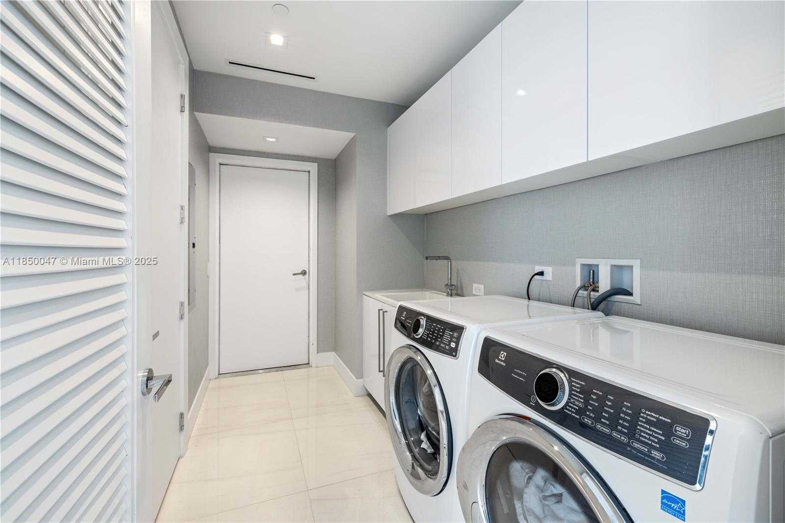 Small Image of 18501 COLLINS AVE #4504, Sunny Isles Beach Number 43