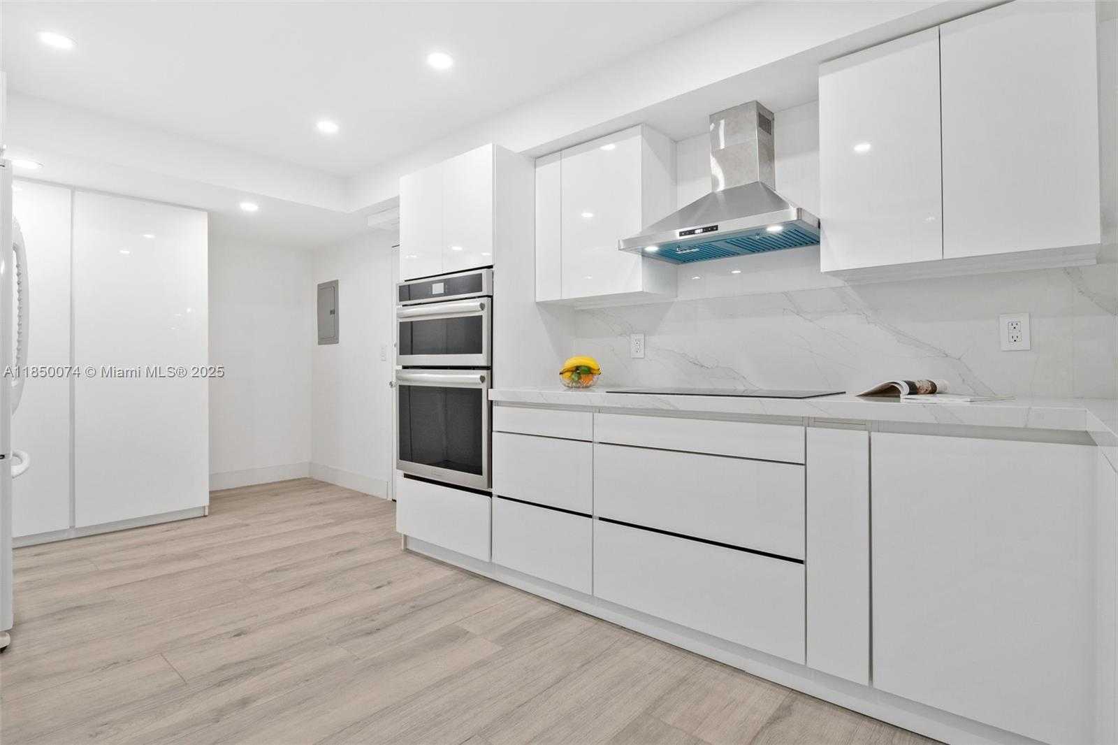 Small Image of 1121 CRANDON BLVD #D304, Key Biscayne Number 11