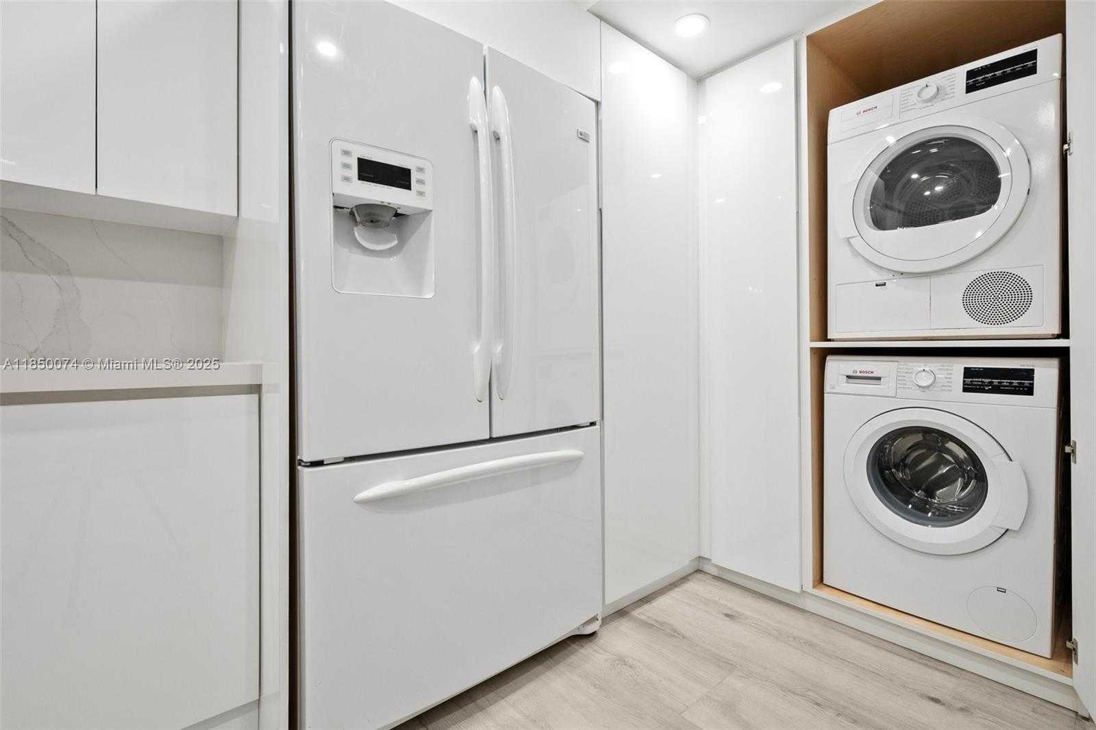 Small Image of 1121 CRANDON BLVD #D304, Key Biscayne Number 13