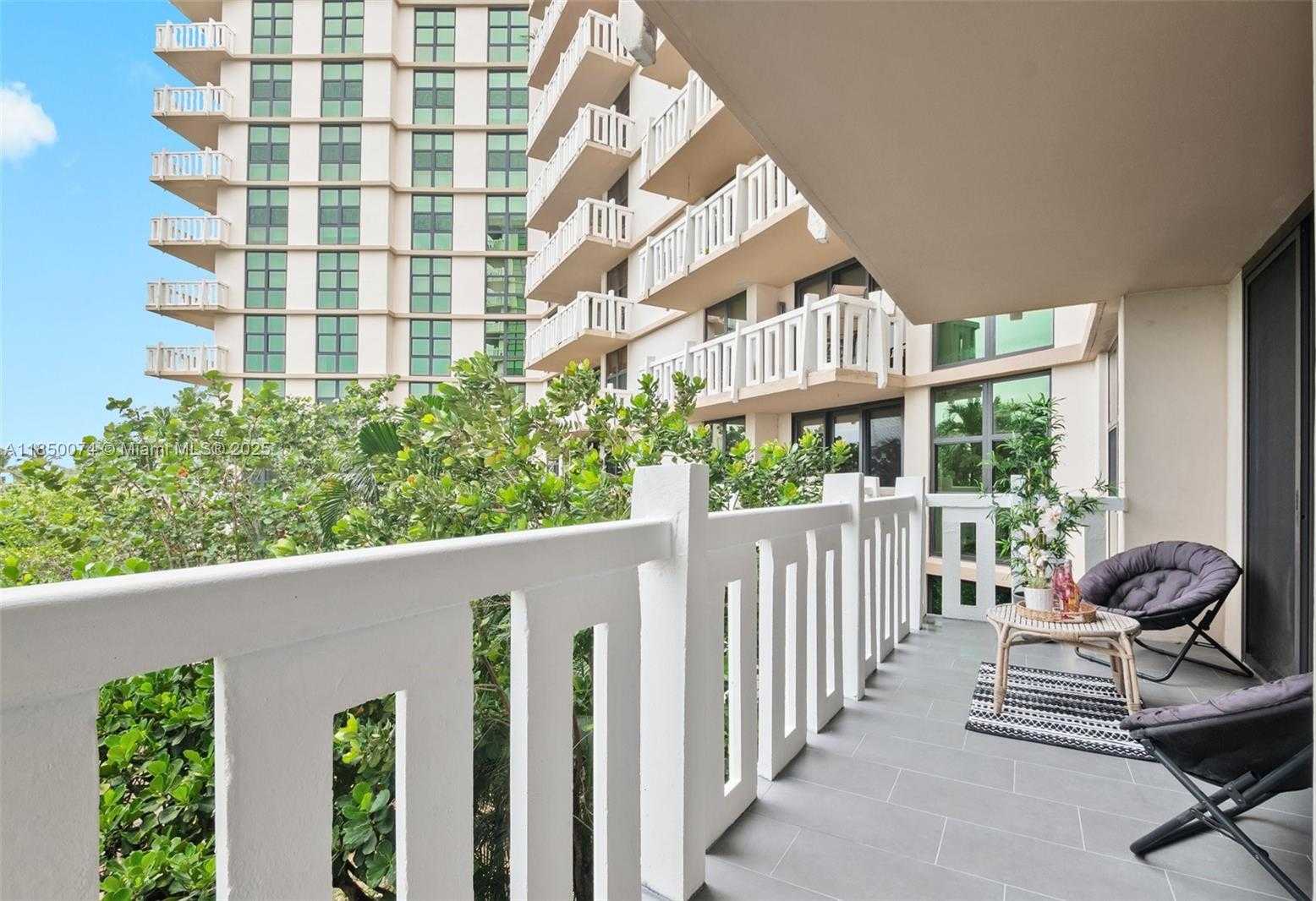 Small Image of 1121 CRANDON BLVD #D304, Key Biscayne Number 14