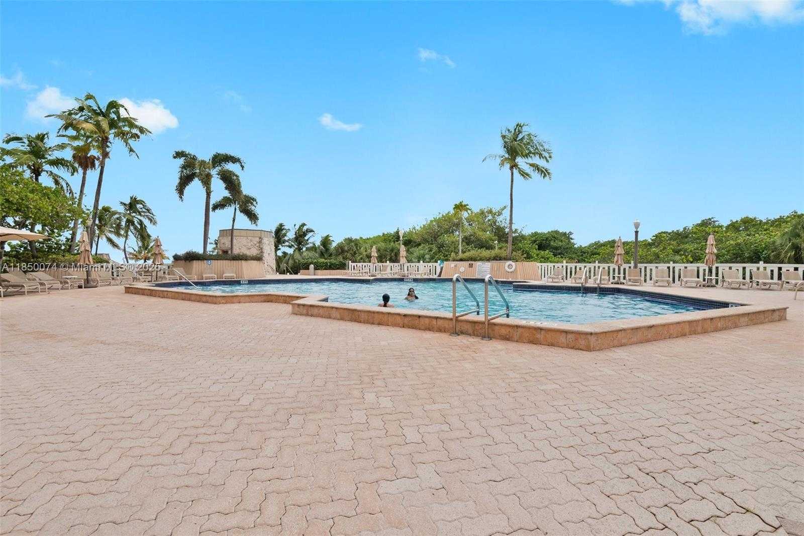 Small Image of 1121 CRANDON BLVD #D304, Key Biscayne Number 20