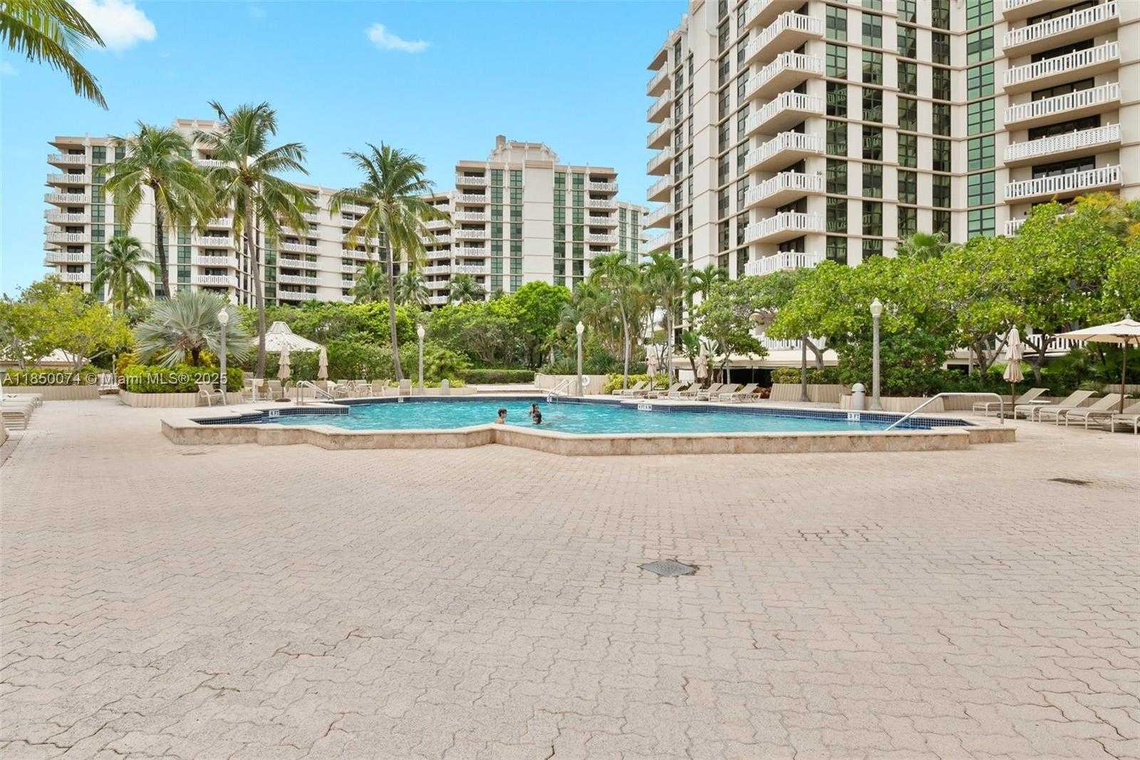 Small Image of 1121 CRANDON BLVD #D304, Key Biscayne Number 22