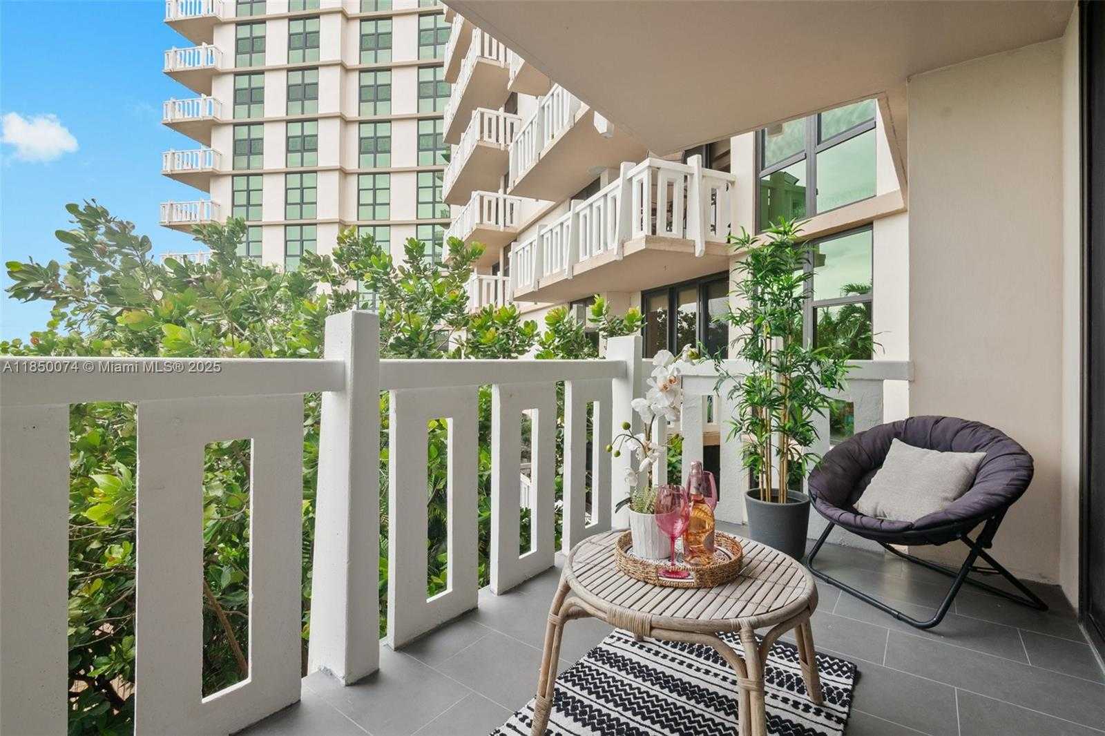 Small Image of 1121 CRANDON BLVD #D304, Key Biscayne Number 27