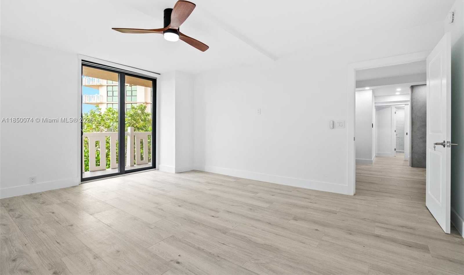 Small Image of 1121 CRANDON BLVD #D304, Key Biscayne Number 28