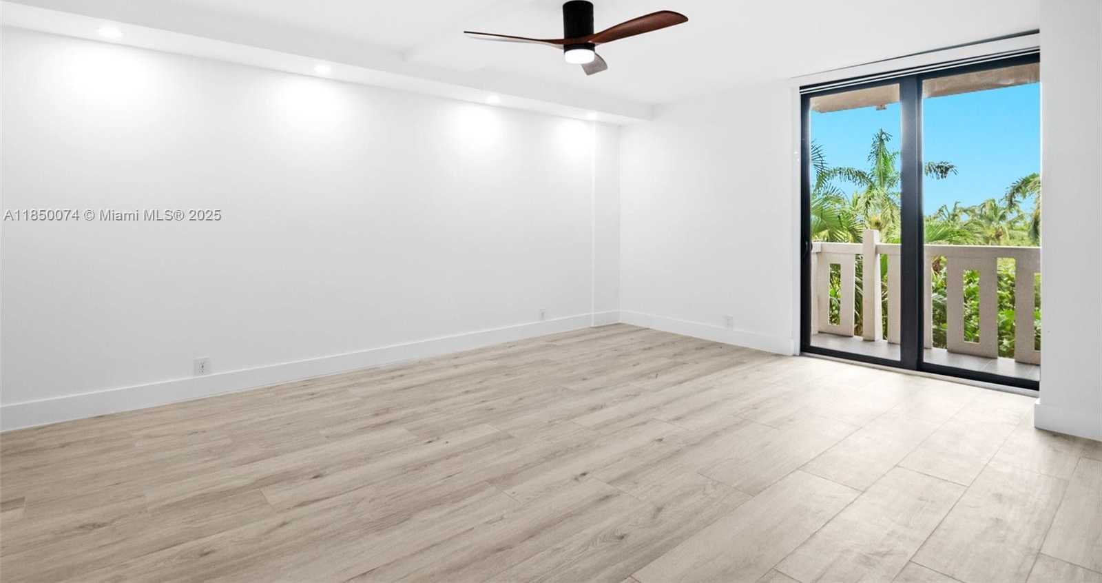 Small Image of 1121 CRANDON BLVD #D304, Key Biscayne Number 32
