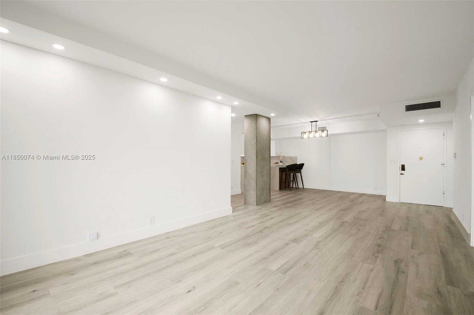 Small Image of 1121 CRANDON BLVD #D304, Key Biscayne Number 34