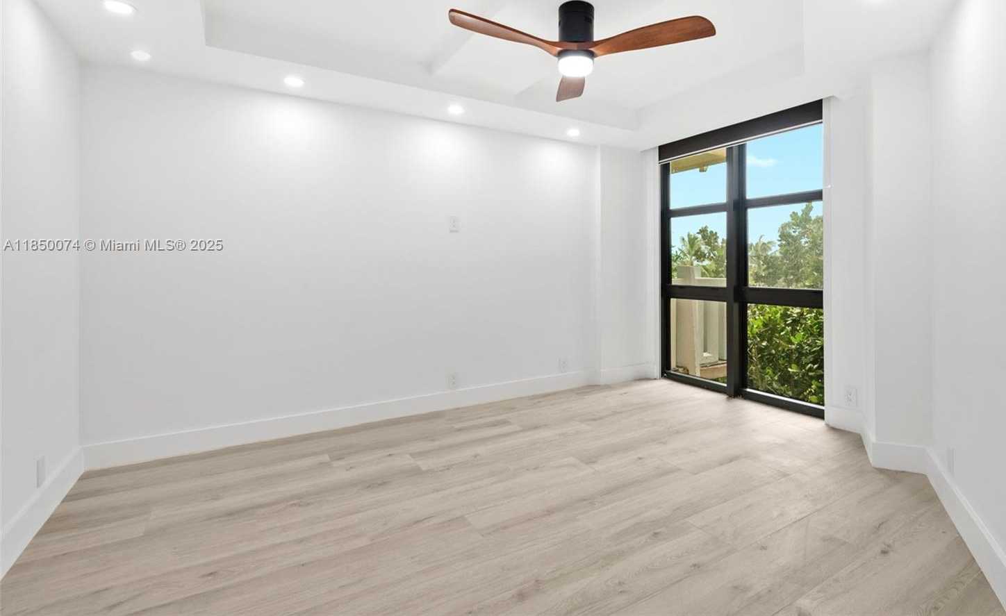Small Image of 1121 CRANDON BLVD #D304, Key Biscayne Number 38