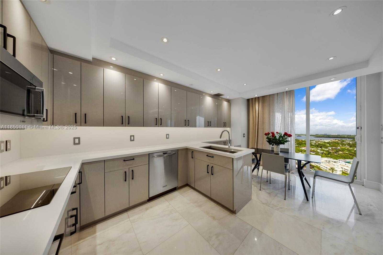 Small Image of 9801 COLLINS AVE #PH11 Great Renovation, Bal Harbour Number 13