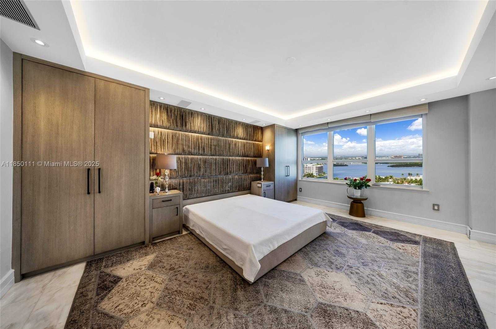 Small Image of 9801 COLLINS AVE #PH11 Great Renovation, Bal Harbour Number 19