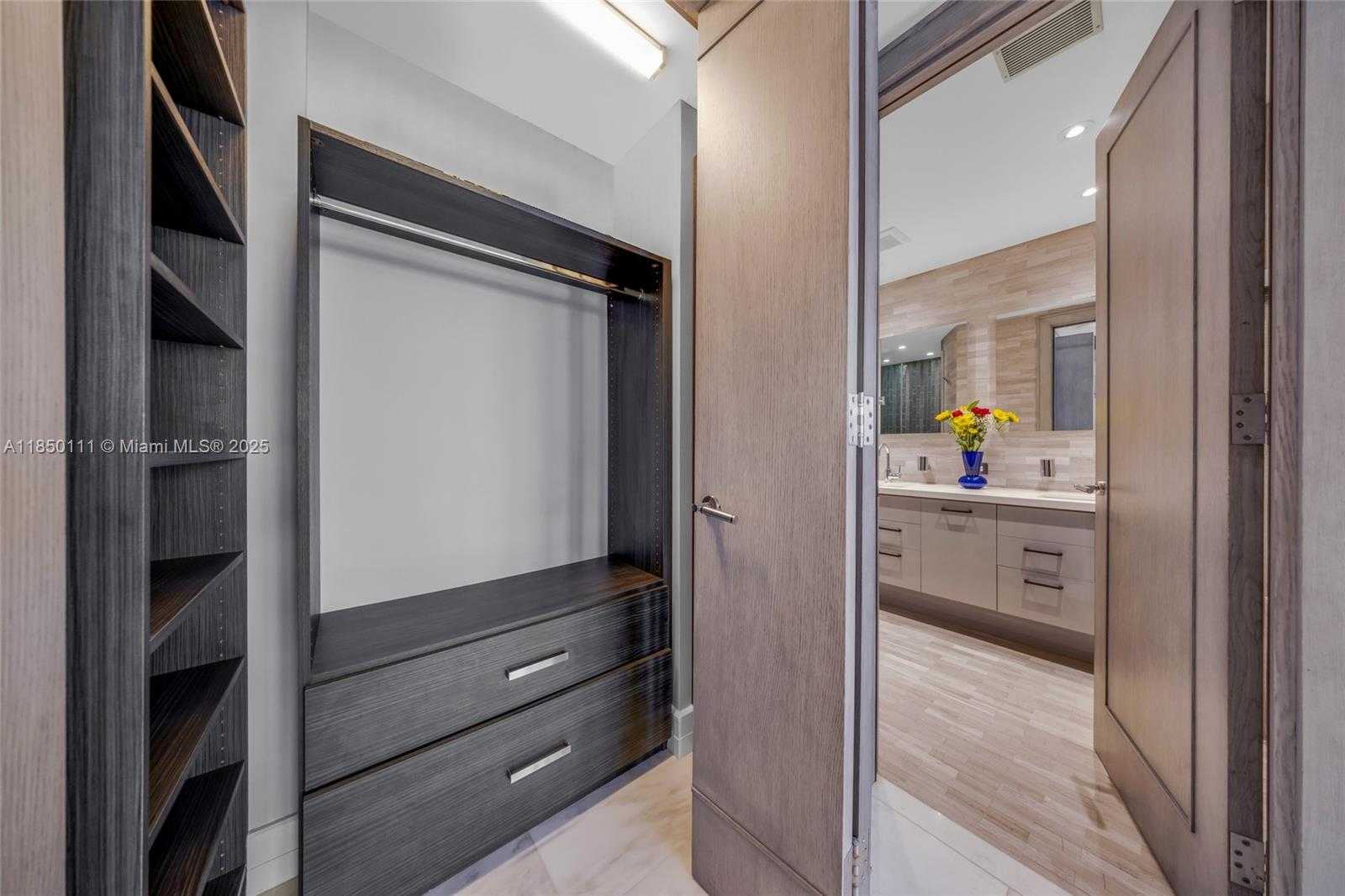 Small Image of 9801 COLLINS AVE #PH11 Great Renovation, Bal Harbour Number 24